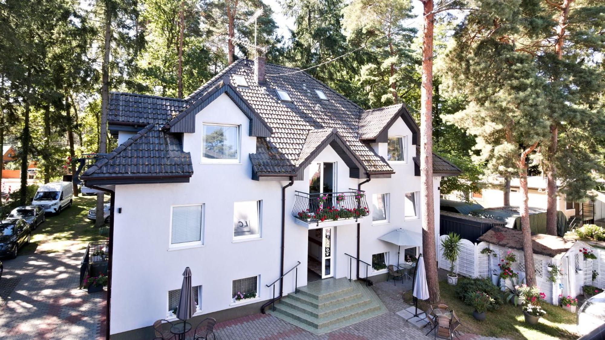 Lc Pokoje & Apartamenty Pobierowo Bagian luar foto