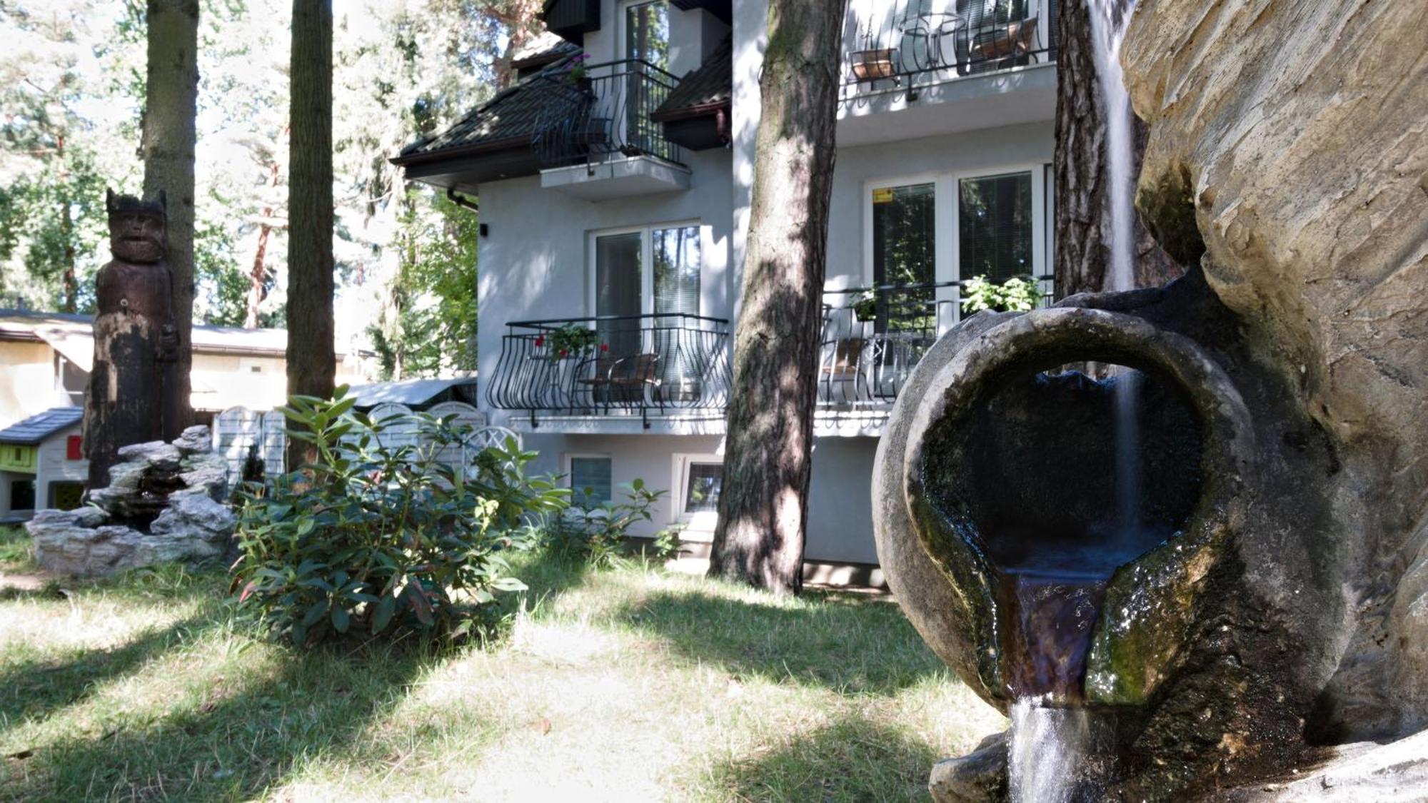 Lc Pokoje & Apartamenty Pobierowo Bagian luar foto